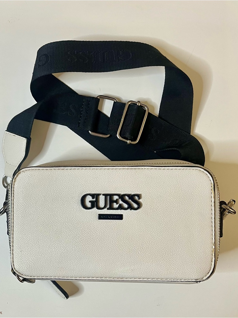 GUESS White Camera Crossbody with Black Guitar Adjustable Strap- EUC